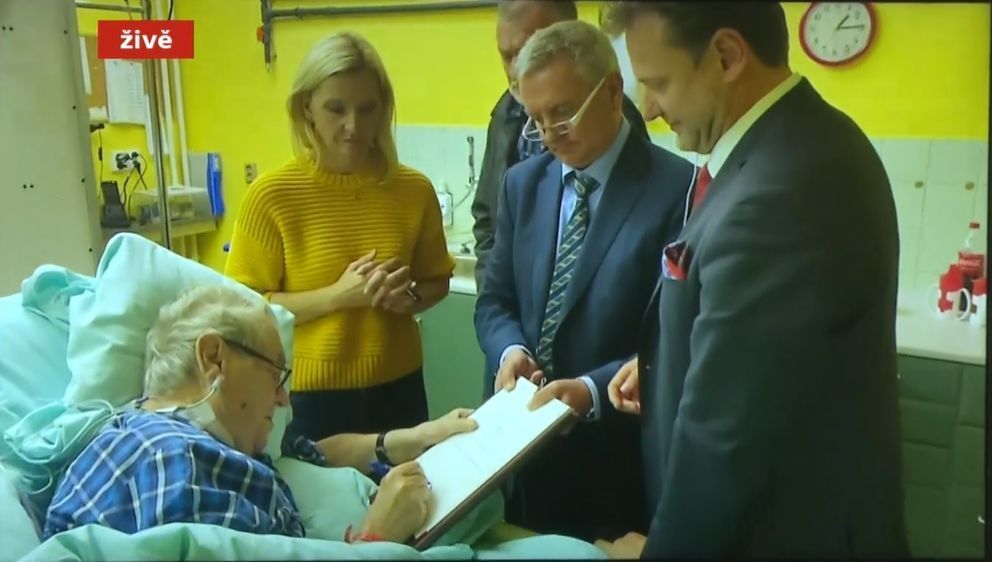Státní zástupce vyvrátil Zemanovo tvrzení, že lékaři falšovali zprávu o jeho zdraví